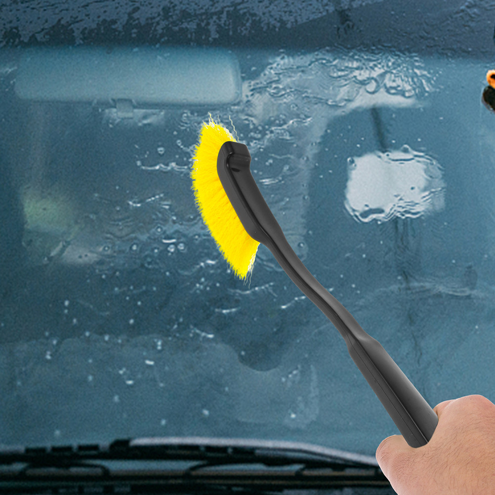 طقم فرش تنظيف فجوات السيارة مك - مراجعة Dirt Brush Interior وسعره